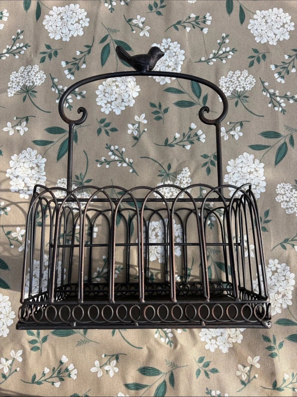 Bird-Top Utensil Caddy